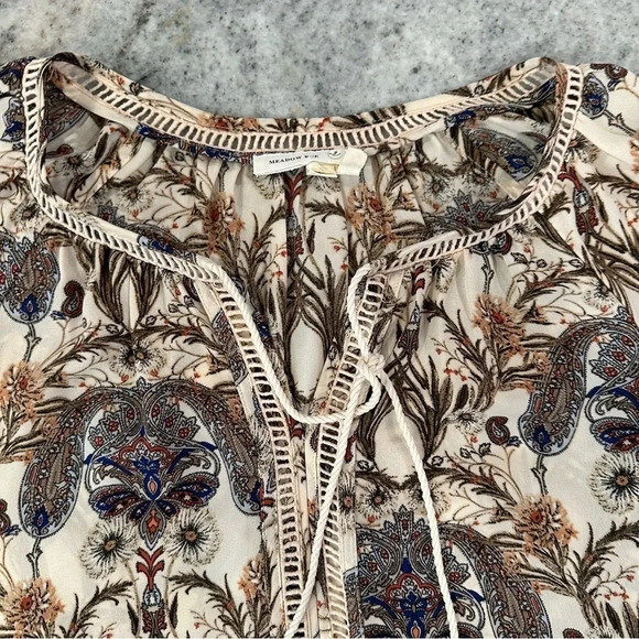 Anthropologie Meadow Rue Myrtle Peasant Blouse Cream Floral Paisley Size XS - Picture 4 of 12
